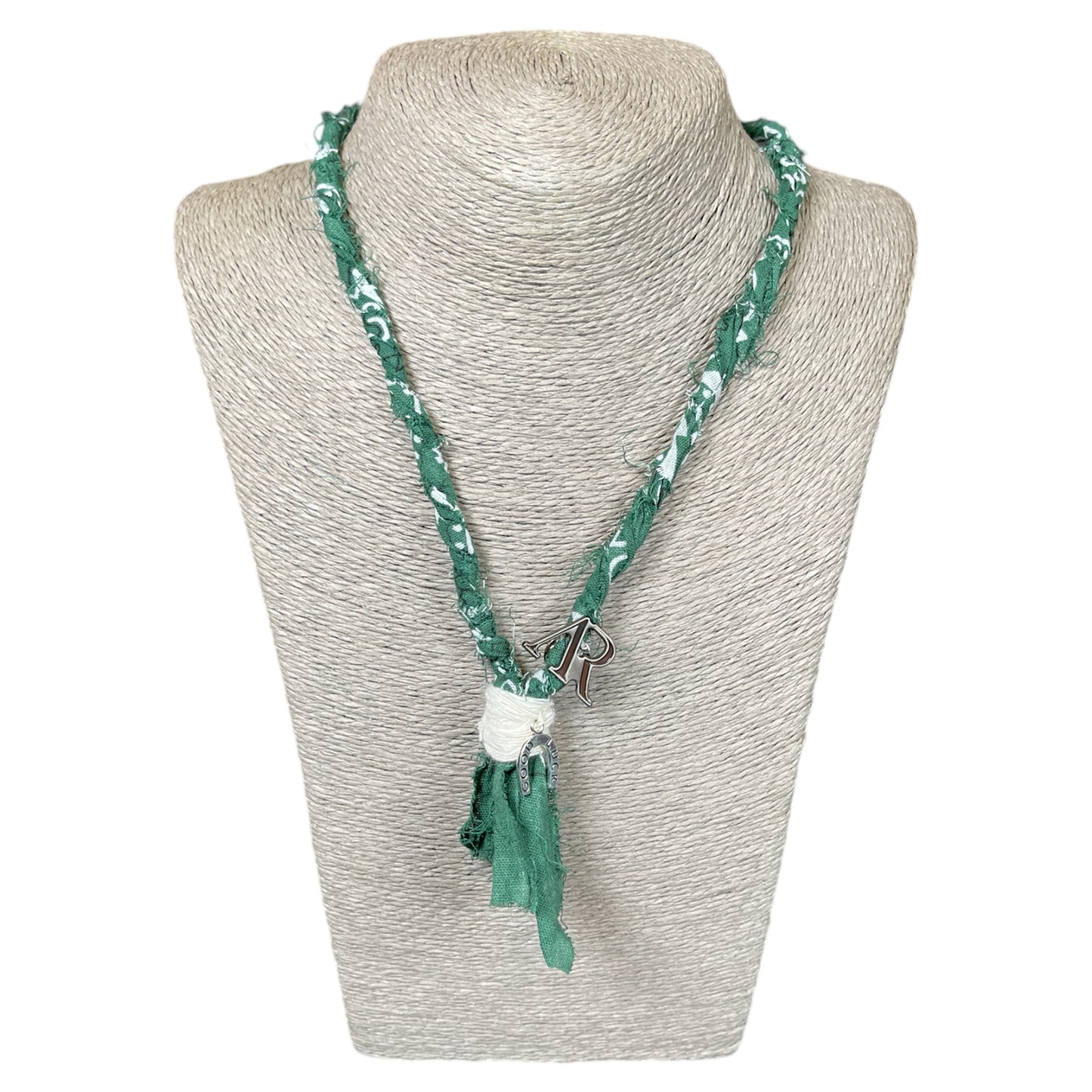 NECKLACE GREEN BANDANA GOOD LUCK