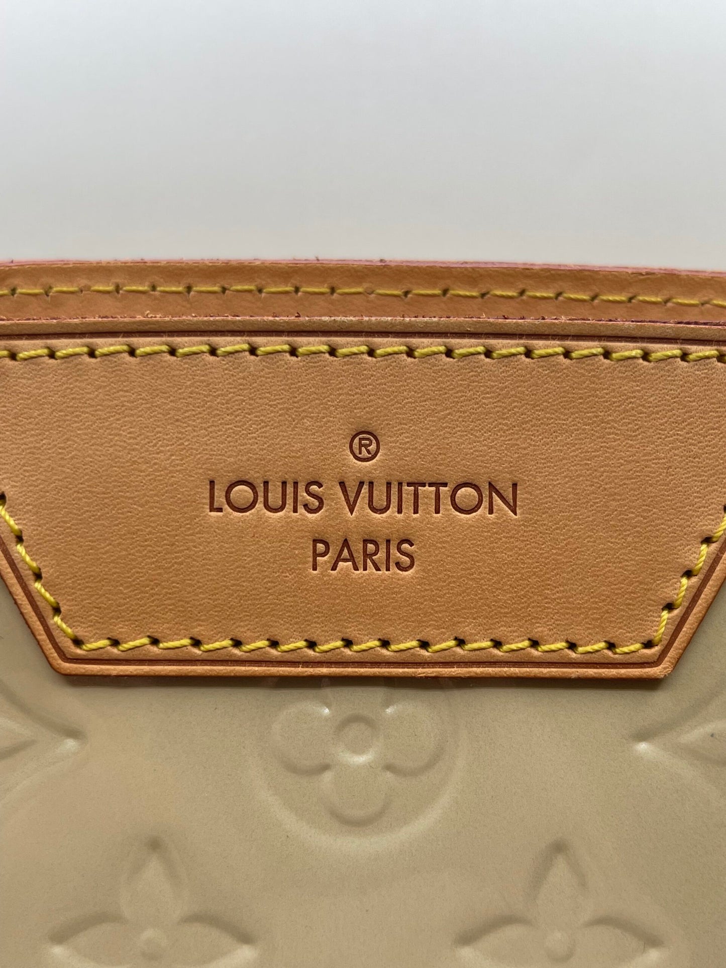 Louis Vuitton Brea Vernis beige GM usata