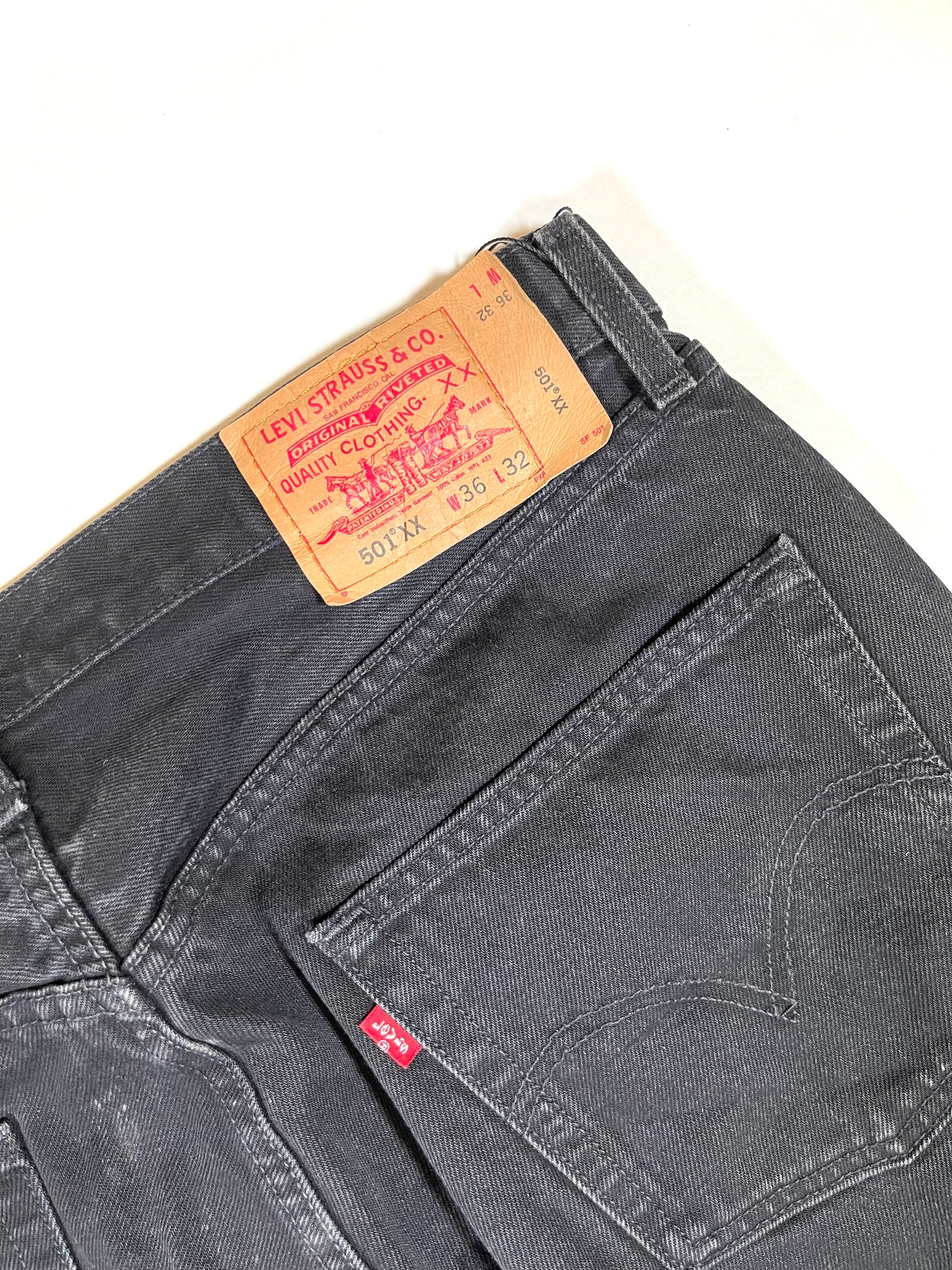 LEVI'S 501 BLACK 36/32