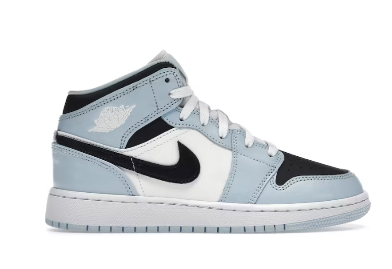 Air Jordan mid Ice blue