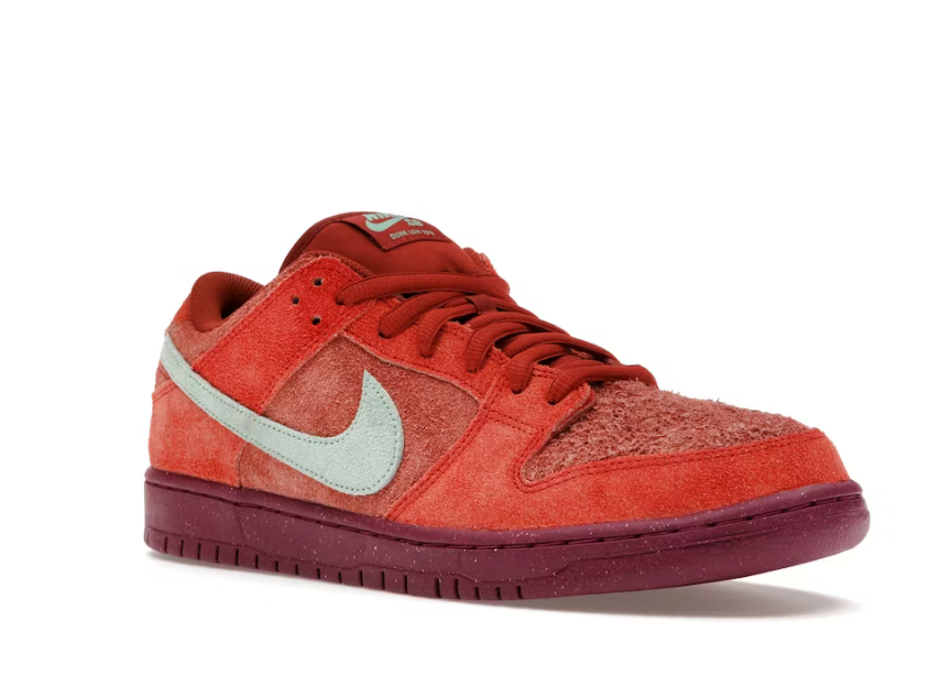 Dunk low SB Mystic red